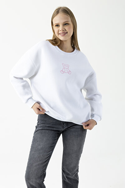 GİYSA سويت شيرت نسائي بياقة دائرية وطباعة دمية دب ثلاثي الخيوط باللون الأبيض ...