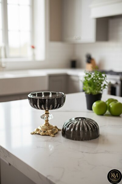 Kristal Market Handmade Cut Crystal Gold Footed Decorative Presentation Holder Closed Napkin Holder