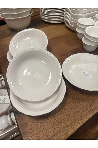 Renaissance 12 Pieces Daisy Shape 17 cm Plate