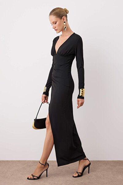 Trendyol Collection Černé přiléhavé pletené elegantní maxi večerní šaty na promoci TPRAW26AE00015