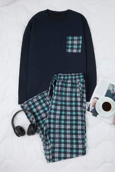 Trendyol Collection Σετ πιτζάμες με πλεκτό σχέδιο Navy Blue Regular με λεπτομέρεια τσέπης TMNAW26PT00022