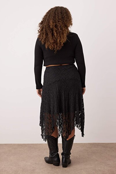 Trendyol Curve Чорна мереживна асиметрична хустка Форма Midi В'язана спідниця великого розміру TBBAW26AZ00027
