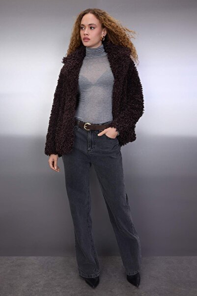 Trendyol Collection Hnědý oversize kožich TWOAW26MO00057