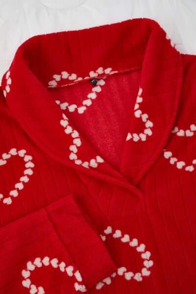 Trendyol Curve Зимовий комплект піжами з червоним серцем TBBAW26AI00016