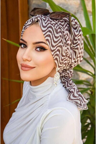 Aişe tesettür Καπέλο με αγκράφα από τούλι με σχέδιο καφέ σπιράλ