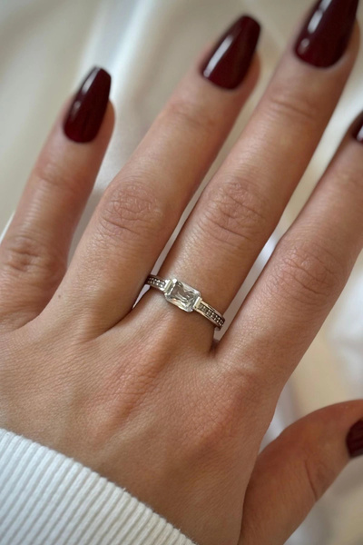 Leo'Stone New Season Baguette Single Stone Design Adjustable Women's Steel Ring