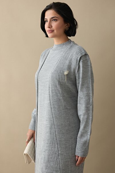 InStyle Брош Деталь Спідниця Сірий Трикотажний Комплект