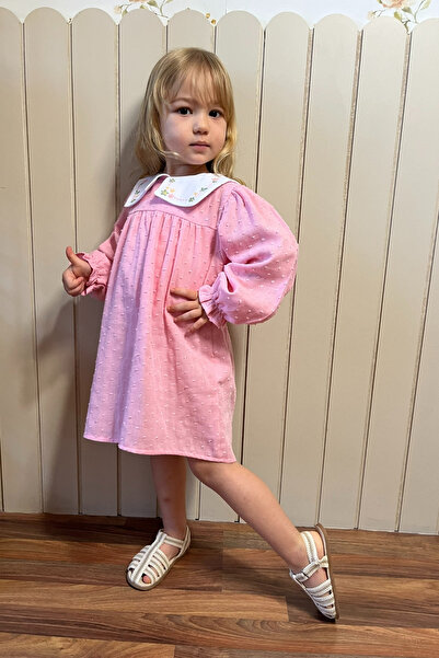 Minipodyum Kız Bebek Nakışlı Bebe Yaka Müslin %100 Pamuk Çantalı Elbise