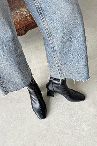 STRASWANS Пекин Дамски кожени ботуши с еластичен тъп модел Черни