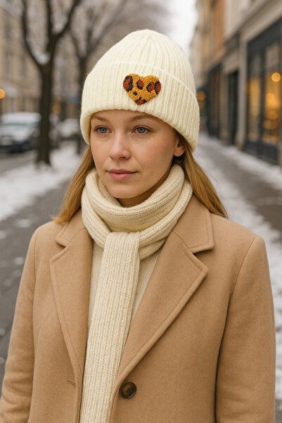 byebruketenci cremă, maro, leopard, inimă, detaliu perforat, cadou de Crăciun