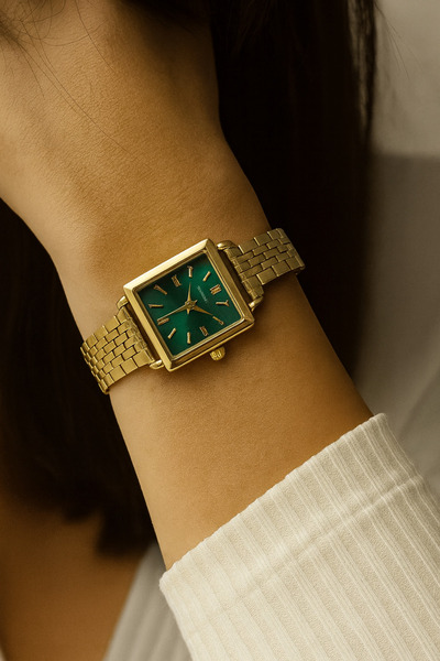 PW POLO WHITE ساعة اليد النسائية