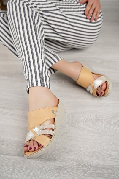 Mammamia D25YT 1395 Бежеві жіночі тапочки з натуральної шкіри з наповнювачем