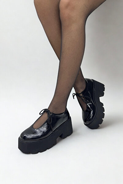 inizio Black Patent Leather Women's Loafer P9067