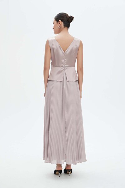 Nichii Sleeveless Pleated Maxi Dress
