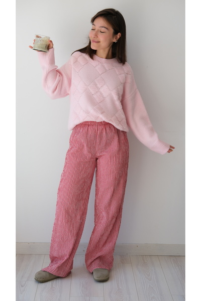 Butik Una Fiaba-Pink Women's Oversized Crew Neck Soft Textured Argyle Pattern...