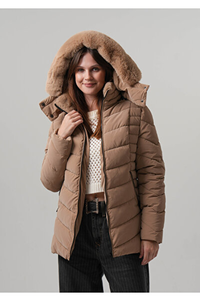 PIQUE معطف نسائي منفوخ مع غطاء رأس قابل للفصل وتفاصيل شق