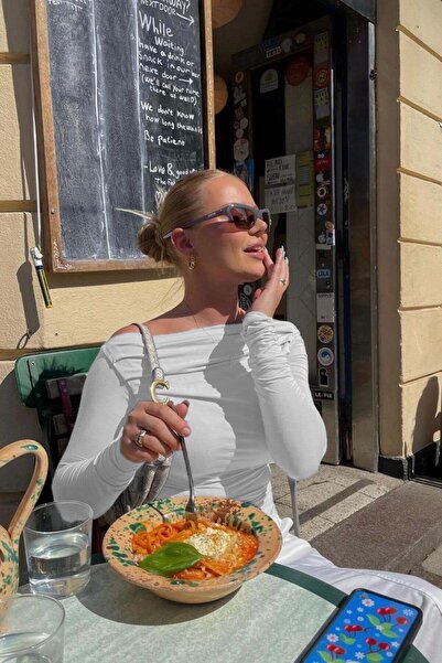 Seeh Beyaz Kayık Yaka Büzgülü Kadın body Sh225