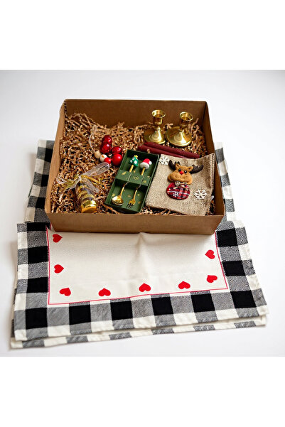 Bohem kutusu Yılbaşı Hediye Kutusu | Şarap Kılıfı, Gold Şamdan, Çikolata ve Dekoratif Süsler