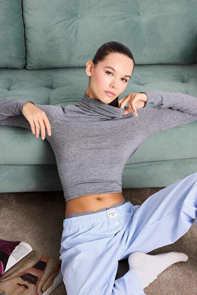 DeFacto Модальний кашемір М'яка фактура Рибальський комір Довгі рукави Верхня частина - Fall in Love F3167AX25AU