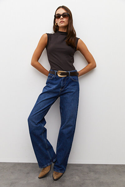 urban focus Collar Detailed Sleeveless Body