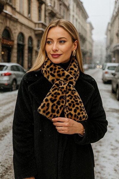 FELLMENS Camel Leopard Patterned Soft Plush Women's Neck Collar