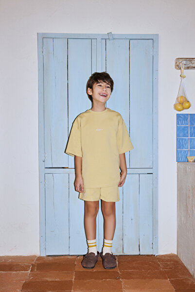 Marvy Oversize Tshirt with Yellow Embroidery Detail