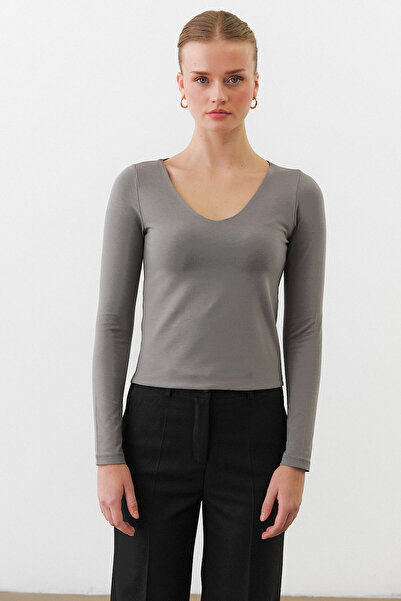 urban focus V-Neck Cotton Body