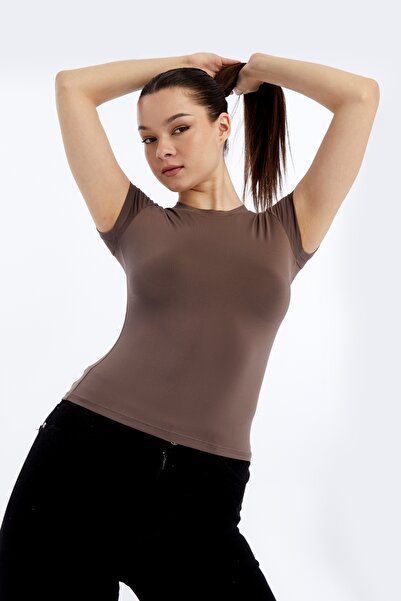 Maison La Femme Γυναικείο μπλουζάκι που εφαρμόζεται στο σώμα