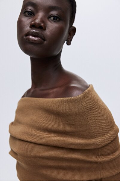 H&M Omuzları Açık Yün Üst