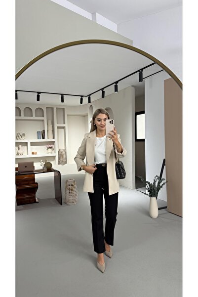 Sezgi Tekin جينز بريميوم سيري بوي فيت باللون الأسود مع تطريز بالحديد