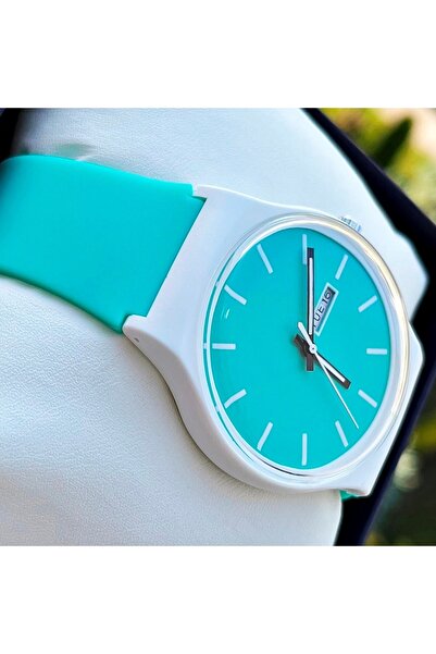 Weluxa Phosphorescent Scorpion Yelkovan Unisex Wristwatch with Silicone Band Calendar