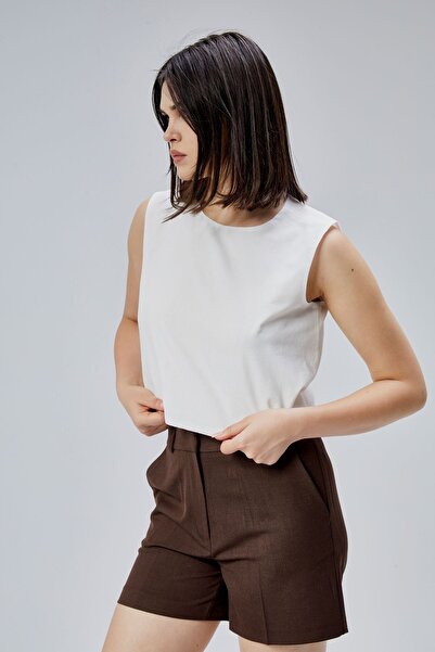 Bolivente Ecru Regular Crop Blouse