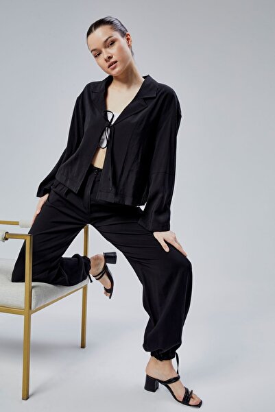 Bolivente Black Loose Cut Shirt with Tie Detail