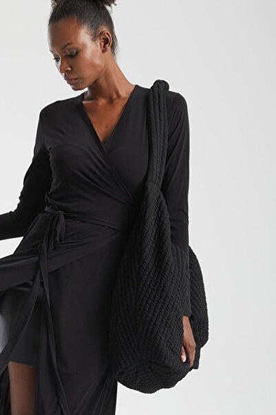 By Yaren Yazıcı Kadın Siyah Kapitone Dokulu Hobo Stil Oversize Omuz Çantası Gold Fermuarlı - Geniş Hacimli