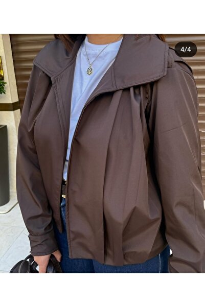 Serra سترة نسائية بني اللون بتفاصيل مطوية ومقاومة للماء