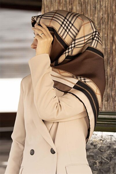 Vissona 57% Svila 43% VISKOZNA Tvil Pređa Svila o Karirano s Sa deznom smeđe ...