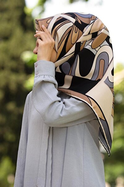 Vissona 57% Silk 43% Viscos Twill Silk Geometric Patterned Beige - Gray Colored 90X90 Planting Shape: Hand Sewing Match