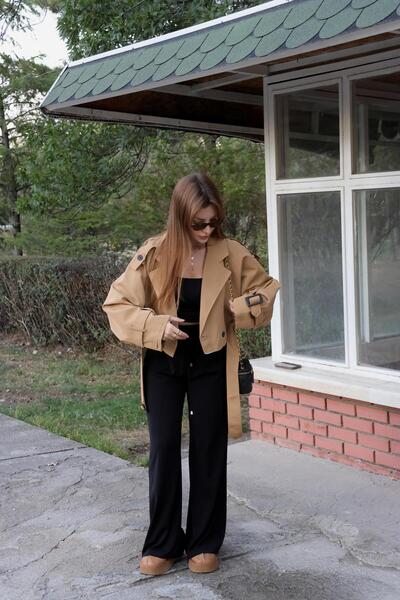 BAŞARAN Short Caramel Trench with Belt Detail