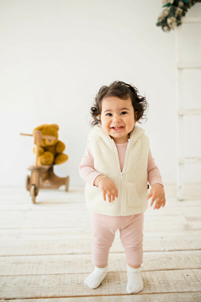 Kuarks Unisex Peluş Bebek Yeleği Kapüşonlu Pamuk Penye Astarlı Ekru Çocuk Yelek