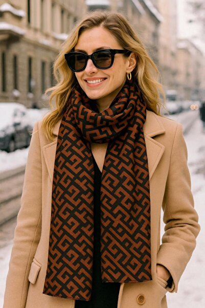 FELLMENS Γυναικείο σάλι με σχέδιο καφέ