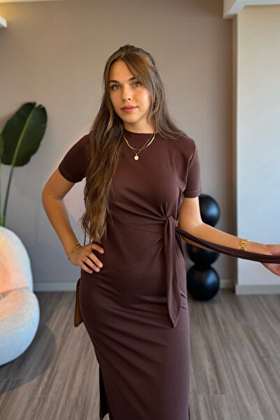 Aventien Кафява миди рокля с връзки от модал отстрани