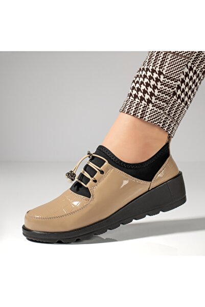 Modlet.ro Γυναικεία μπεζ παπούτσια πλατφόρμας με ελαστικά κορδόνια MOD12985