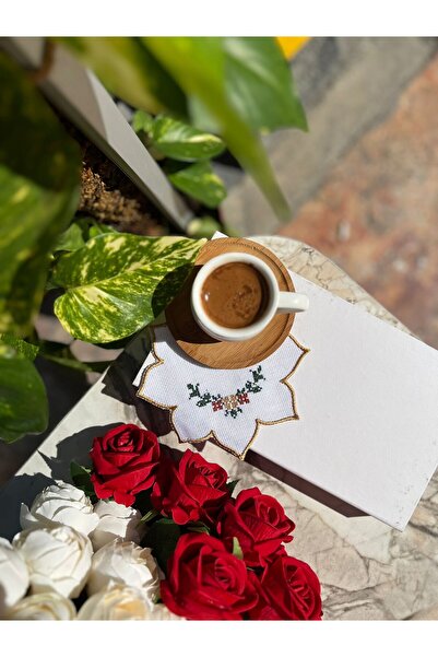 MED Embroidered cocktail napkin