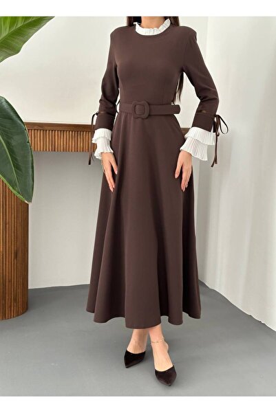 Lady Pixie Φόρεμα με πλισέ λαιμόκοψη και μανίκια με ζώνη