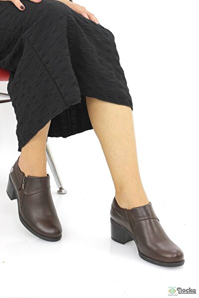 Mammamia Kadın Kalın Kısa Topuklu Hakiki Deri Klasık Ayakkabı M26/KA3725