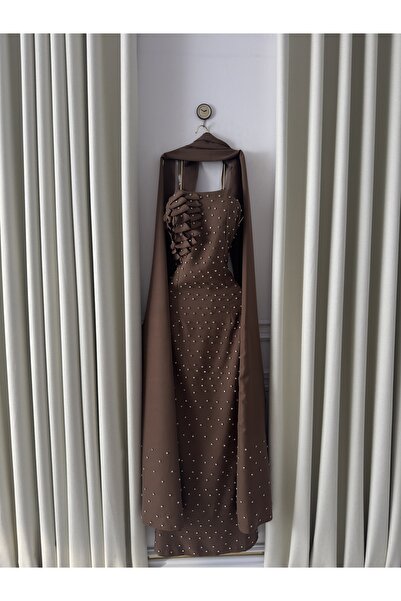 ABRARYZ Evening dress with a rhinestone shawl