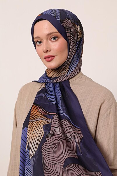 LuvenSara شال مزين بالزهور |   أي مورو