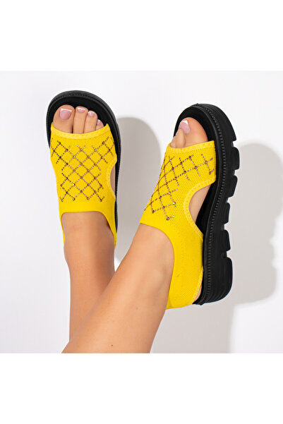 Modlet.ro Women's yellow sandals with metallic details MOD11374