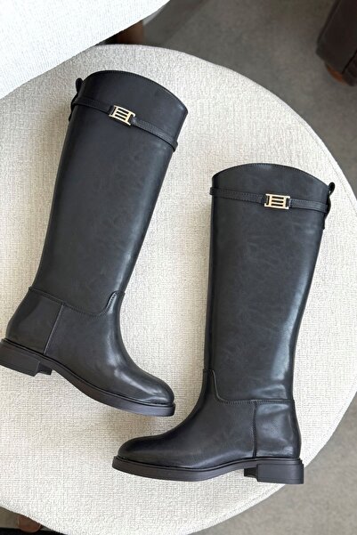 GOFFSHOES Dámské boty Nantes s plochou podrážkou a přezkou - černá kůže