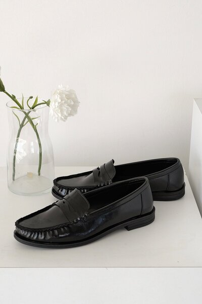 Meral Özgenç Düz Tabanlı Loafer